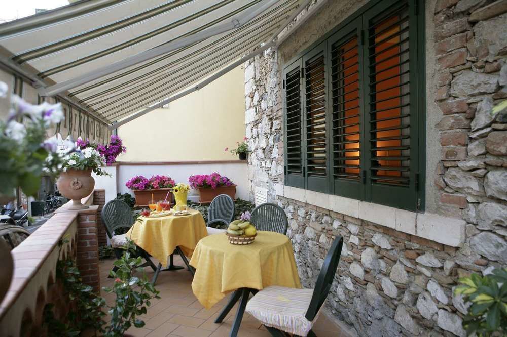 Bed And Breakfast Dionisio Taormina Exterior photo